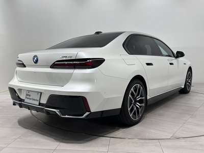 BMW I7 - 8