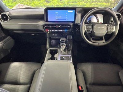 2024 Toyota LAND CRUISER 250 photo 2