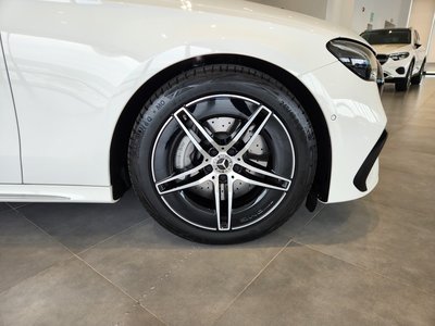 MERCEDES-BENZ E-CLASS - 6