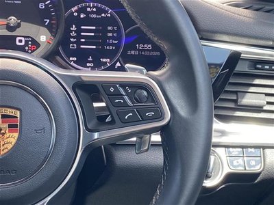 PORSCHE PANAMERA - 8