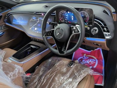 MERCEDES-BENZ E-CLASS - 3