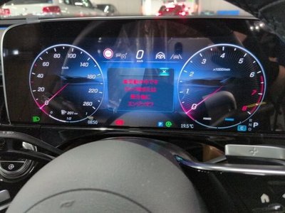 MERCEDES-BENZ E-CLASS - 6