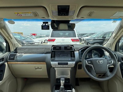 TOYOTA LAND CRUISER PRADO - 4