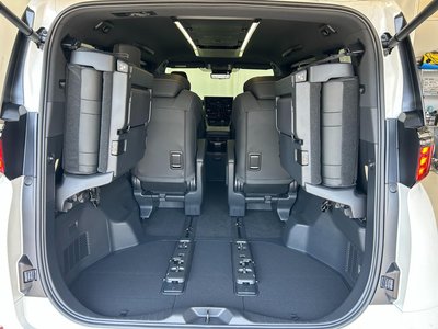 2026 Toyota ALPHARD — миниатюра 52