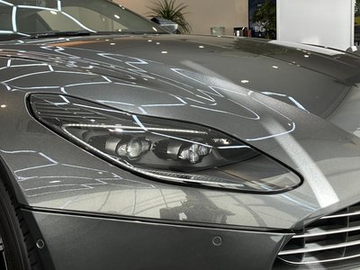 ASTON MARTIN DB11 - 8
