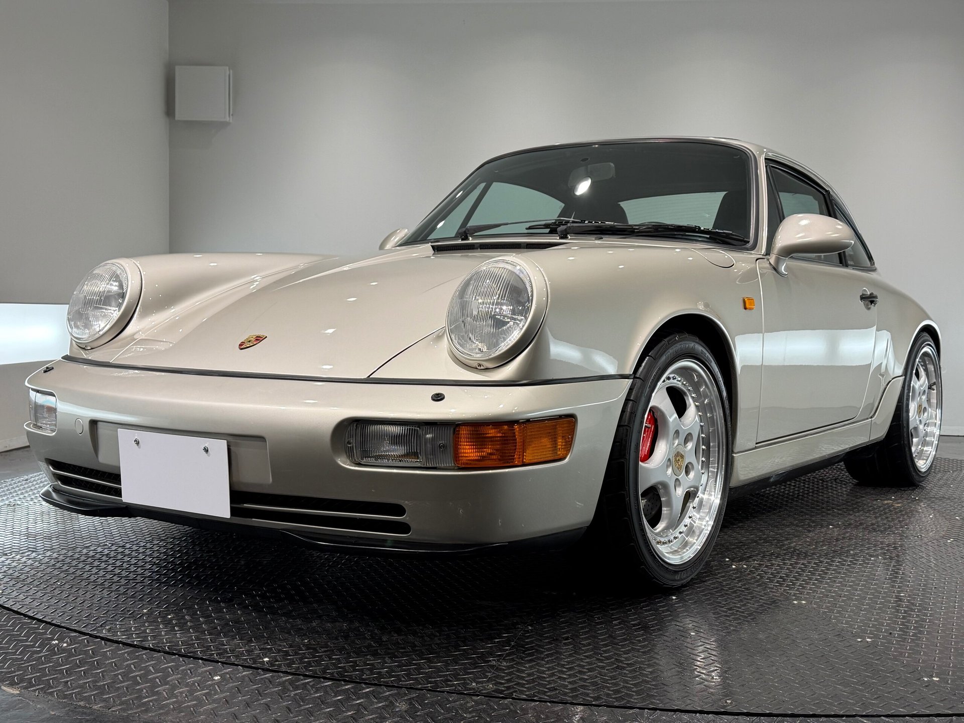 PORSCHE 911 - View 1