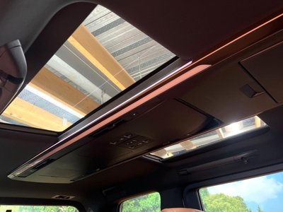 2023 Toyota VELLFIRE photo 3