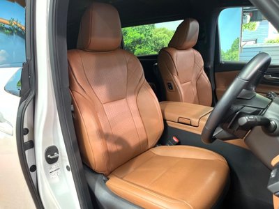 2023 Toyota VELLFIRE photo 10