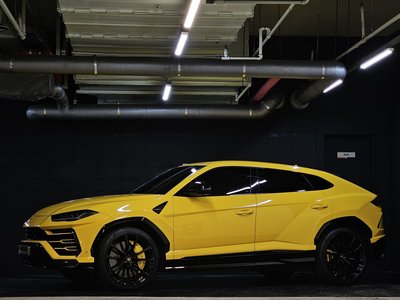 LAMBORGHINI URUS - 2