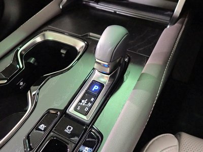 2023 Lexus RX — миниатюра 22