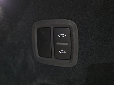 2024 Porsche CAYENNE thumbnail 37