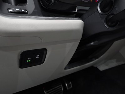 2024 Porsche CAYENNE thumbnail 36