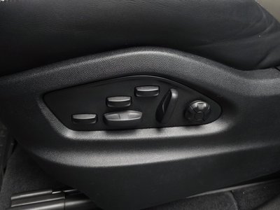 2024 Porsche CAYENNE thumbnail 32