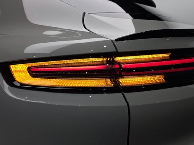 صورة 10 لـ 2024 Porsche CAYENNE