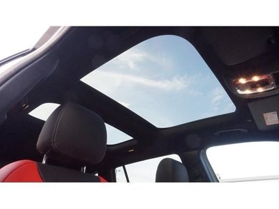 MERCEDES-BENZ GLB - 4