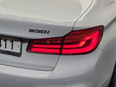 BMW 5 SERIES - 10