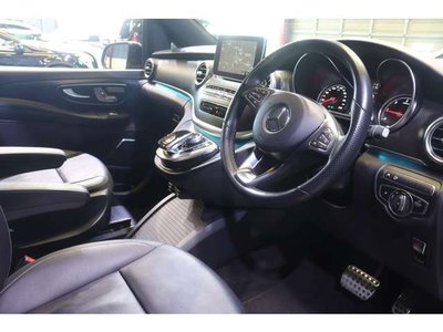 صورة 7 لـ 2019 Mercedes-BENZ V-CLASS