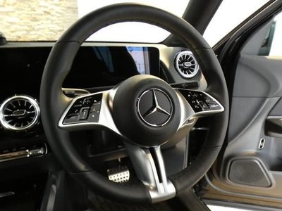 MERCEDES-BENZ GLB - 8