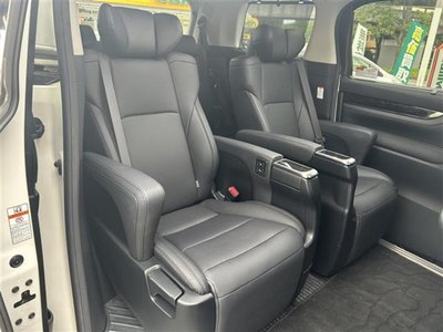2020 Toyota ALPHARD — фото 8