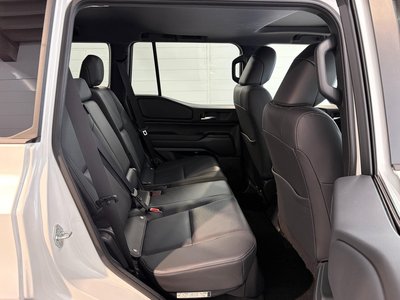 2025 Toyota LAND CRUISER 250 — миниатюра 36