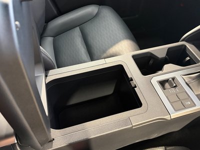 2025 Toyota LAND CRUISER 250 — миниатюра 25