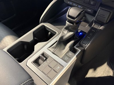 2025 Toyota LAND CRUISER 250 — миниатюра 24
