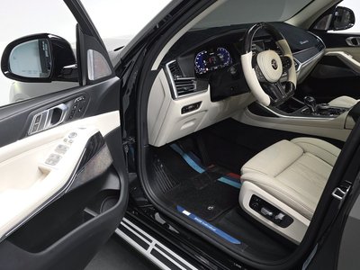 BMW X7 - 10