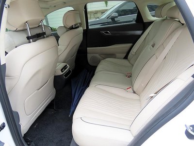 GENESIS G80 (RG3) - 7