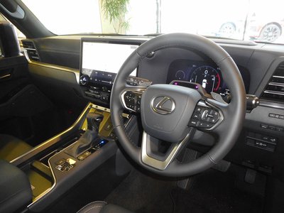 2026 Lexus GX — миниатюра 17