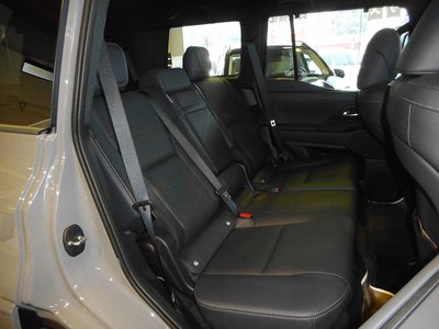 2026 Lexus GX — миниатюра 39