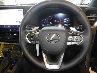 2026 Lexus GX — миниатюра 32