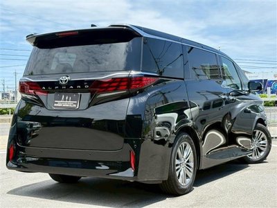 2026 Toyota ALPHARD — фото 10