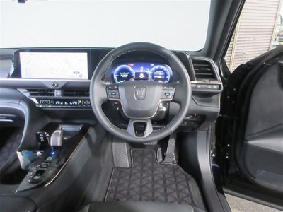 TOYOTA CROWN SPORT - 3