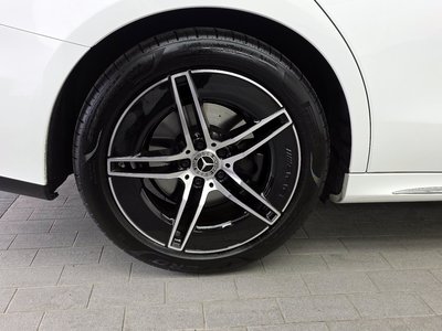 MERCEDES-BENZ E-CLASS - 6