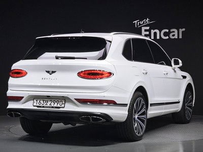 BENTLEY BENTAYGA - 4