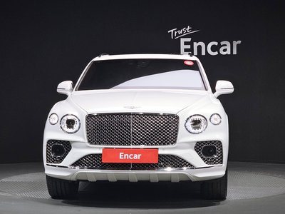 BENTLEY BENTAYGA - 2