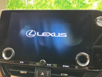 صورة 9 لـ 2023 Lexus NX