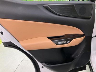 2023 Lexus NX — миниатюра 21