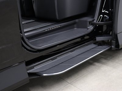 2026 Toyota ALPHARD — фото 8