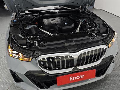 BMW 5 SERIES - 7