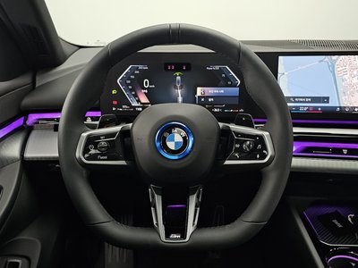 2025 BMW 5 SERIES — миниатюра 19