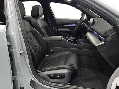 2025 BMW 5 SERIES — миниатюра 13
