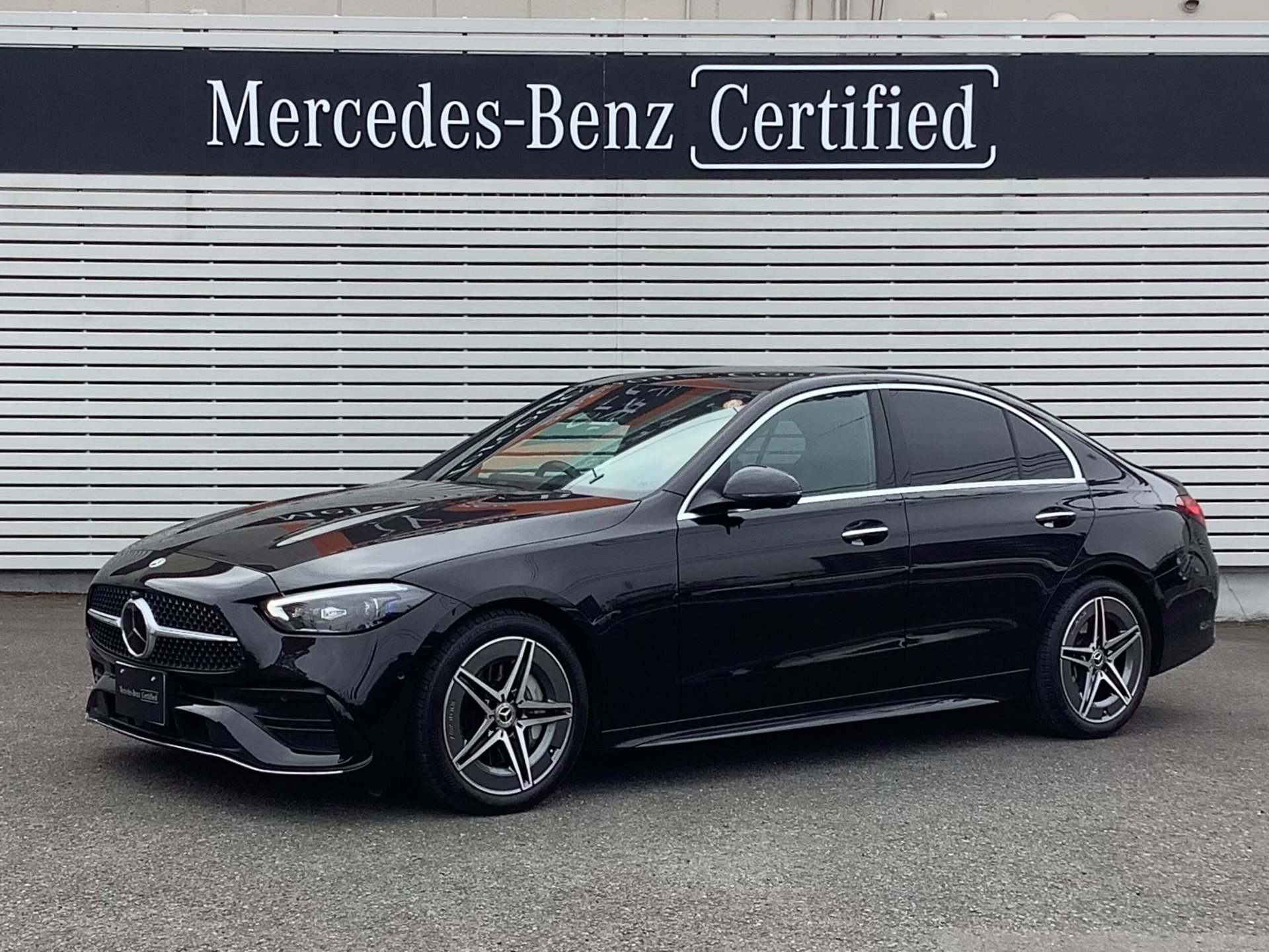 MERCEDES-BENZ C-CLASS - View 1