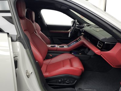 2023 Porsche TAYCAN — миниатюра 11
