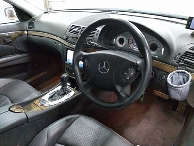 MERCEDES-BENZ E-CLASS AMG - 3