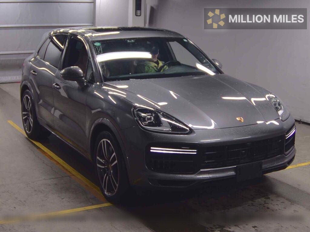 PORSCHE CAYENNE - View 1
