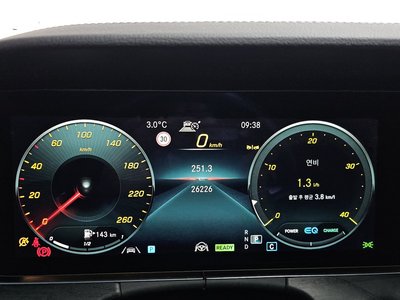 MERCEDES-BENZ CLS - 8