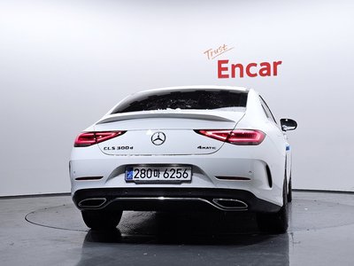 MERCEDES-BENZ CLS - 4