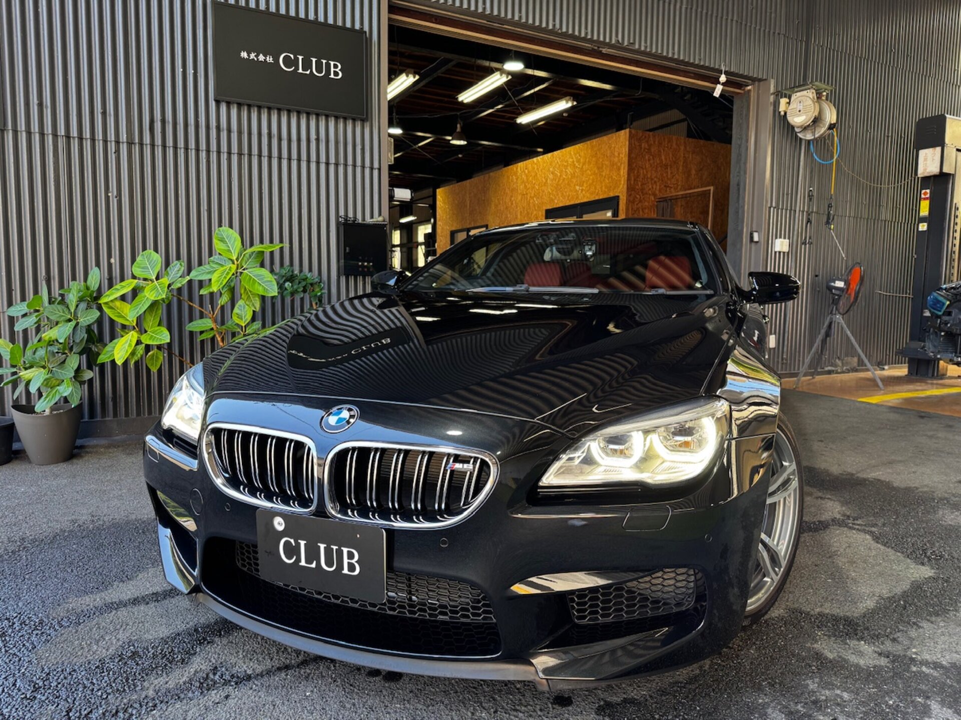 BMW M6 GRAN COUPE - View 1