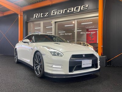 NISSAN GT-R